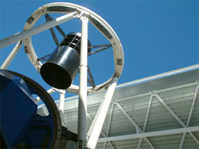    .  ().    www.faulkes-telescope.com