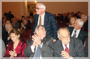 ������� ������ ������ �������� ��� ���, ����������� ���� ������������ �������� ��������������: �� ��������������� ������������ � ����������.