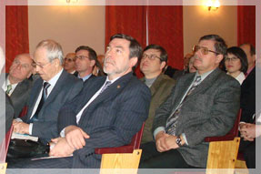 ������� ������ ������ �������� ��� ���, ����������� ���� ������������ �������� ��������������: �� ��������������� ������������ � ����������.