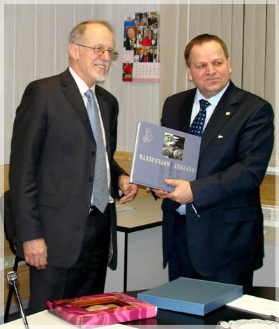 � ���������� ��� ��� ���������� ������� ����������� ���������� ��������� � ���������� ����������������� ������������� ������ ������� ������������ ������� (CNRS) � ������ ����������� ���������� �������. ���� �. ��������� � �. �����������.