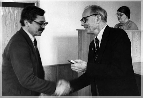 �������� ������ ���������� ���������� ������� ������ ���� ������� ��������� ������ ����� �. �. �������� (1985).