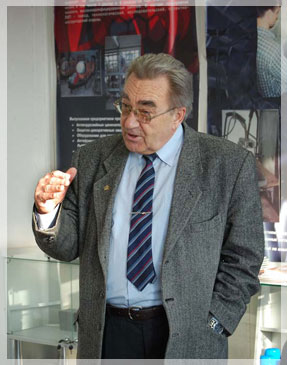 �� ������� ���, ����������, ������������� ��� ��������, ��������� �������� � ��� ������� �������� �.�. ��������.